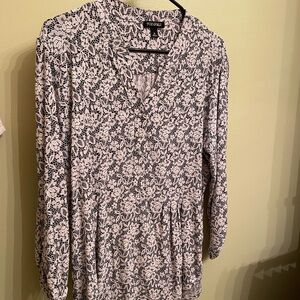 Roz & Ali Black and White Lace Top